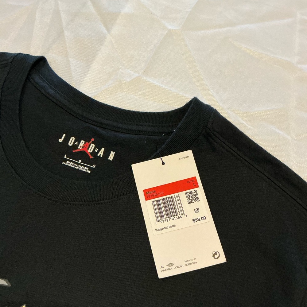 NWT Jordan Black Tee DUNK SIZE L MENS - Picture 3 of 5